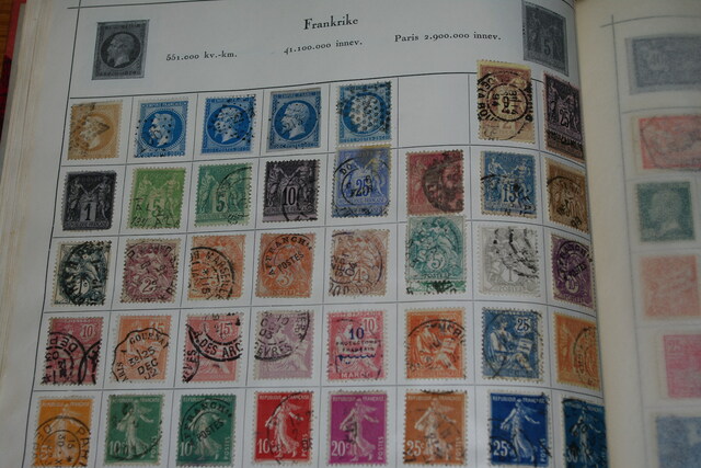 IMGP4927 Hawe raudonas EU PAsaulis bilekas