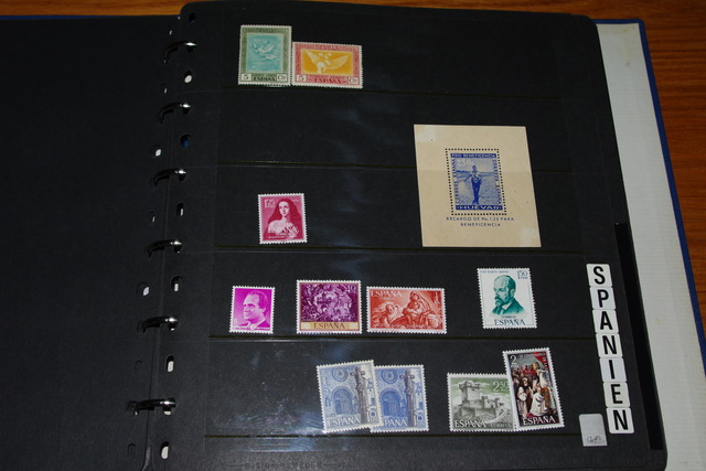 IMGP5089 Spanien +S countries melynas albumas