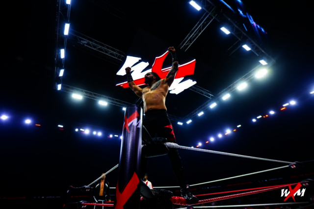 The roar heard around the world Picture Box