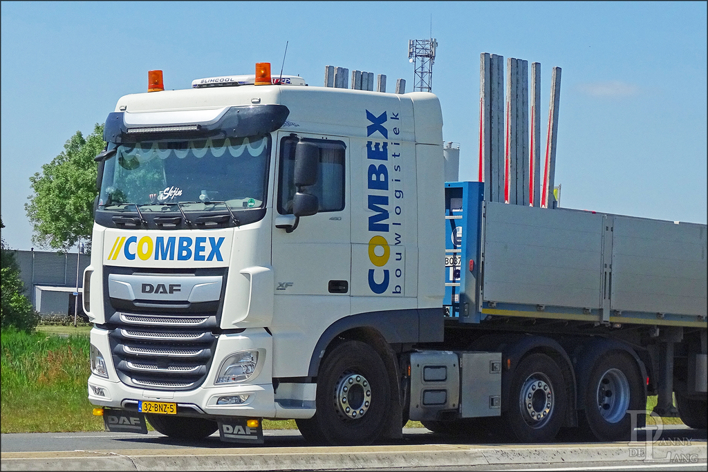 Combex Logistics DAF XF 32-BNZ-5 - Truckfoto's