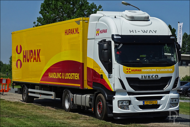 Hupak Handlig & Logistiek Iveco Stralis 17-BRL-1 Truckfoto's