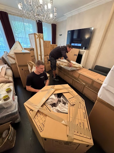 unnamed (2) Top Men Removals London