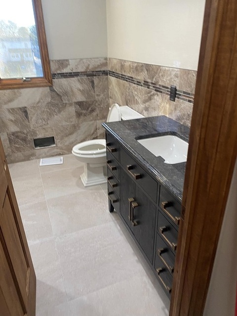 8 Vic Construction LLC