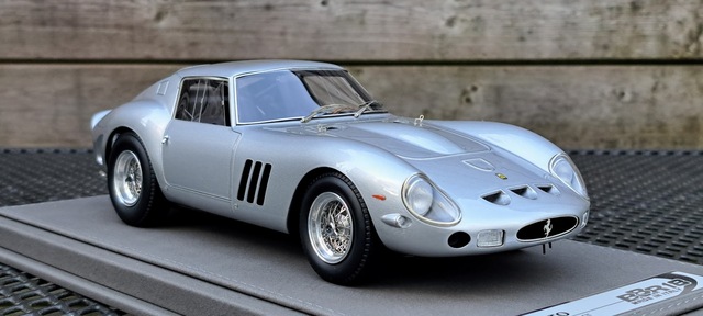 20250709 203138 250 GTO Tribute s/n 3873 (zilver)