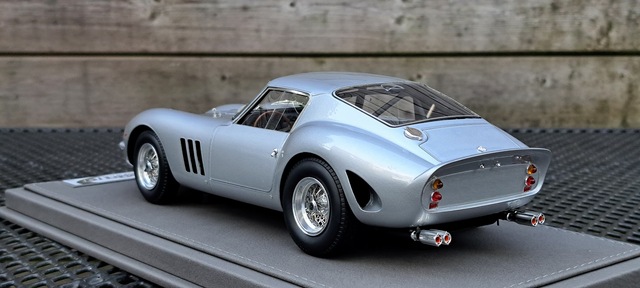 20250709 203303 250 GTO Tribute s/n 3873 (zilver)