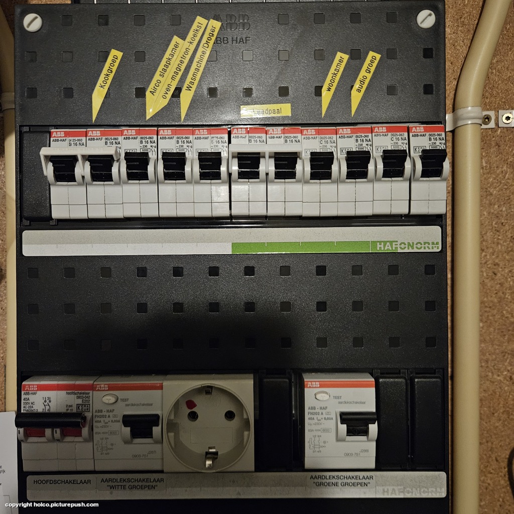 20250805 081831 - Laadpaal