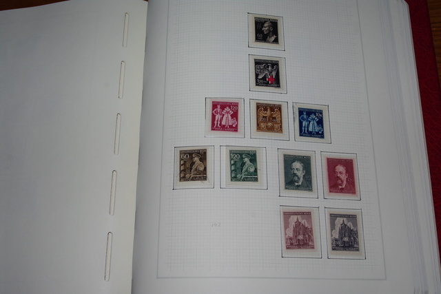 IMGP7381 Reich Bohmen Gengouvnm Ukraine 1933-1945 raudonas