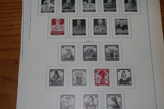 IMGP7555 Reich Colonies 1860-1945 sur Schaubek pages