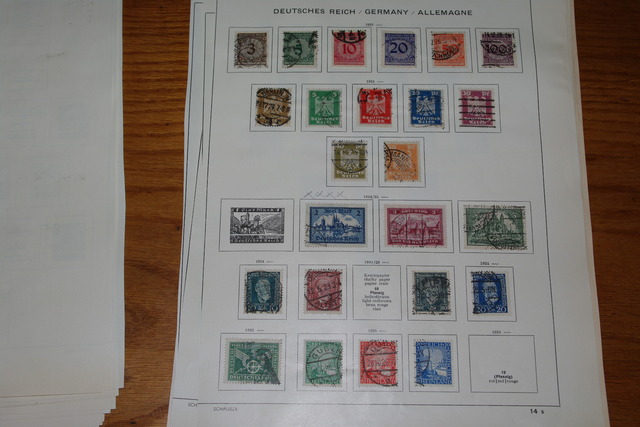 IMGP7574 Reich Colonies 1860-1945 sur Schaubek pages