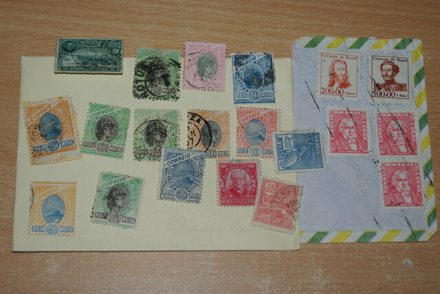 IMGP7606 Dezute 800 gr vokeliuose visas pasaulis
