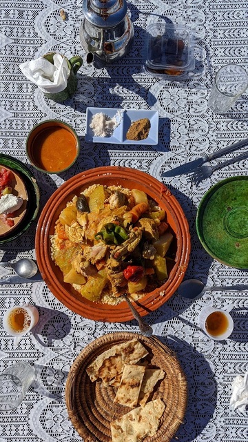 delicious-lunch-in-skoura Sun Trails | Private Luxury Tours in Morocco | Sahara Desert | Honeymoon Travel | All-Inclusive Vacation Packages