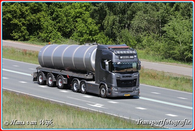 48-BTL-2-BorderMaker Mest Trucks