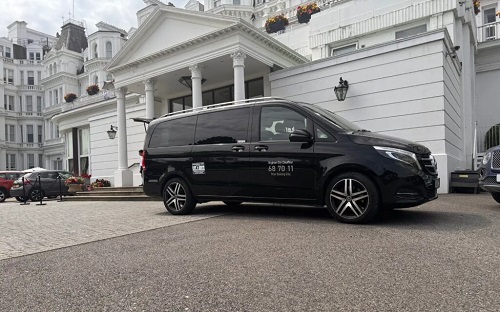 c3 Brighton Airport Taxi