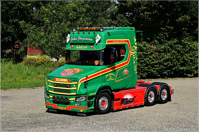 DSC 2213-border 2025-08-10 DK