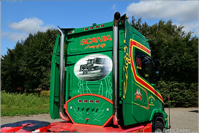 DSC 2240-border 2025-08-10 DK