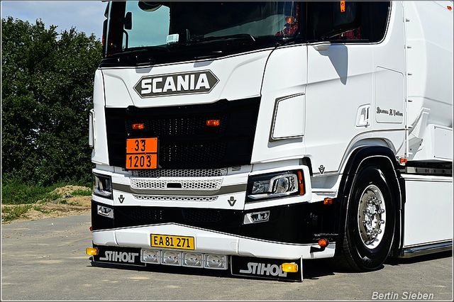 DSC 2641-border 2025-08-10 DK