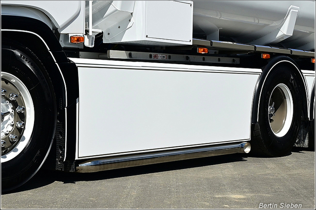 DSC 2642-border 2025-08-10 DK