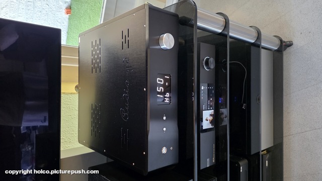 20251107 154339 Audio-GD - HE1 MK3 Preamplifier