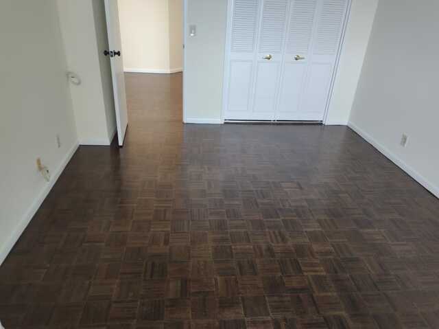 Showroom de pisos en Garfield Picture Box