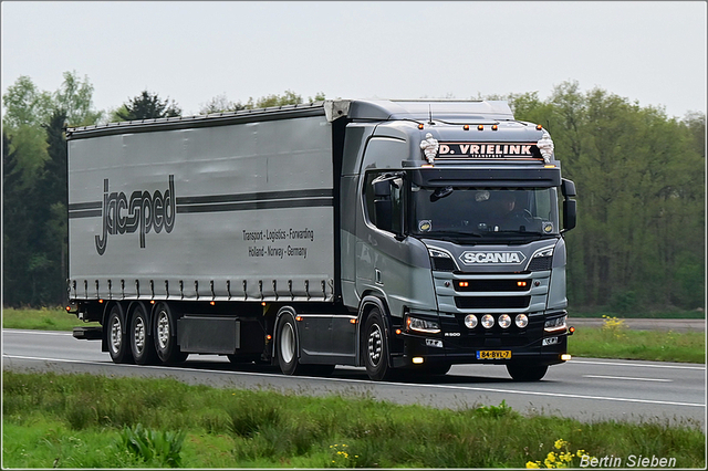 DSC 5753-border 23-04-2025