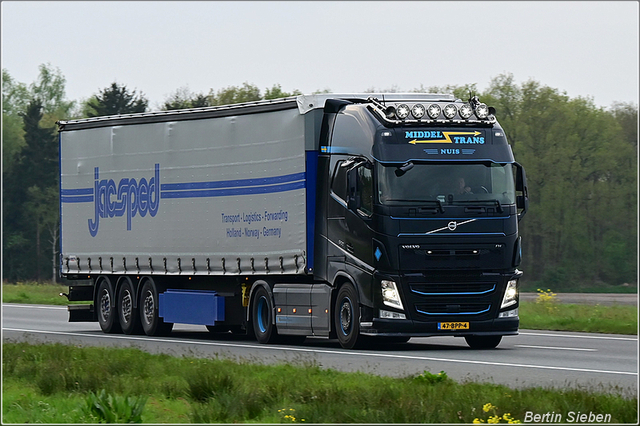 DSC 5762-border 23-04-2025