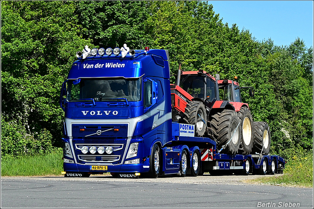 DSC 8513b-border 18-05-2025