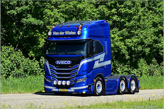 DSC 8536-border 18-05-2025