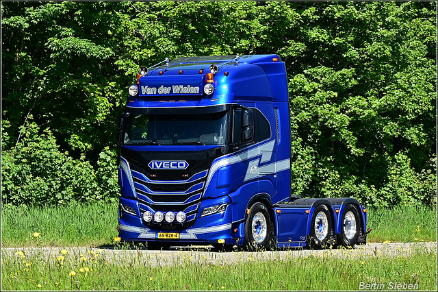 DSC 8558-border 18-05-2025