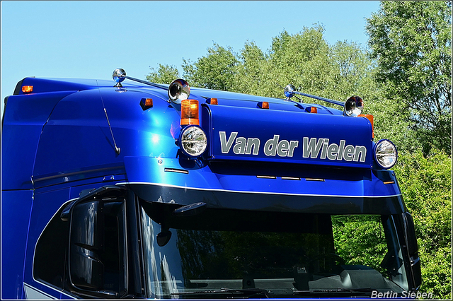 DSC 8646-border 18-05-2025