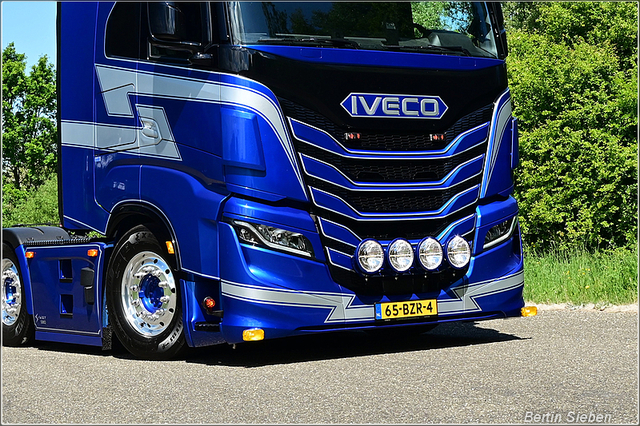 DSC 8650-border 18-05-2025