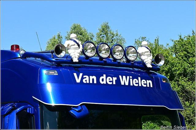 DSC 8778-border 18-05-2025