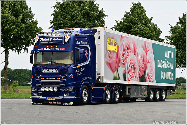 DSC 8945-border 03-06-2025