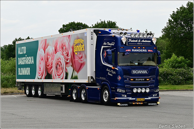 DSC 9009-border 03-06-2025