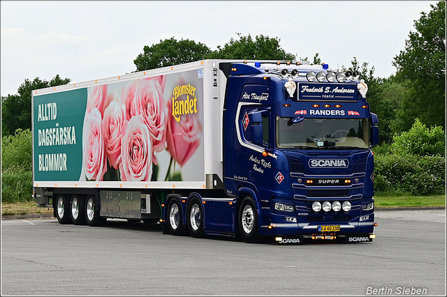 DSC 9018-border 03-06-2025