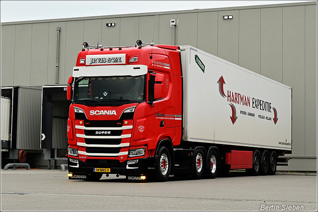 DSC 9075-border 03-06-2025