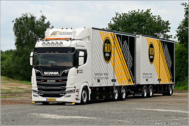 DSC 9176-border 28-06-2025