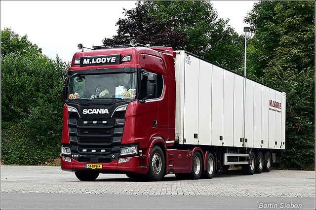 DSC 9515-border 11-07-2025