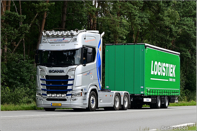 DSC 9533-border 11-07-2025