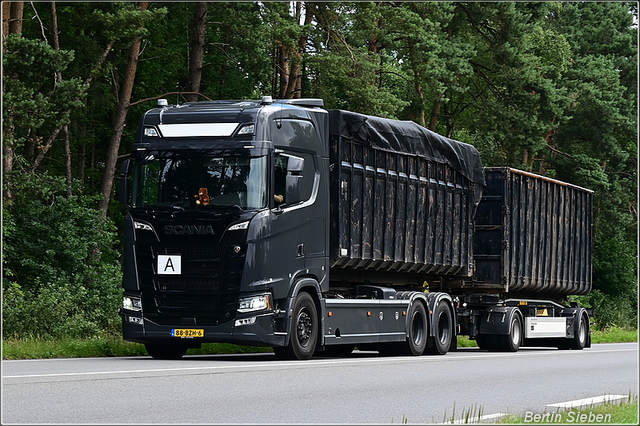 DSC 9539-border 11-07-2025