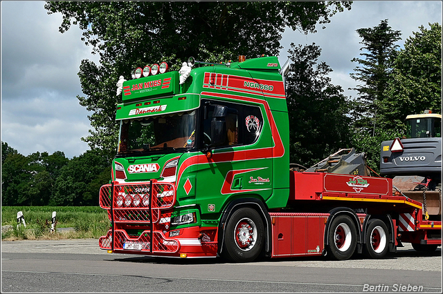 DSC 9591-border 11-07-2025