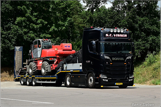 DSC 9655-border 11-07-2025