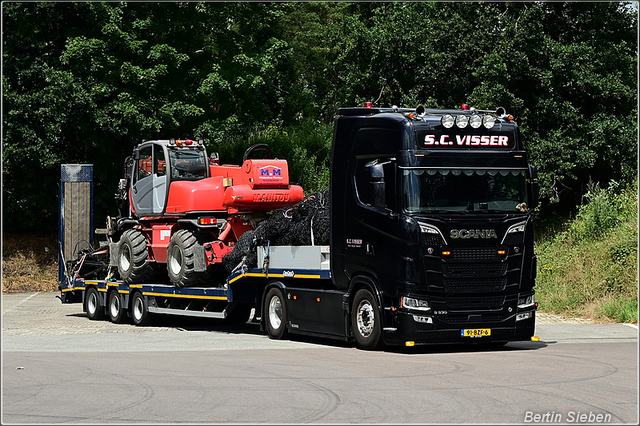 DSC 9661-border 11-07-2025