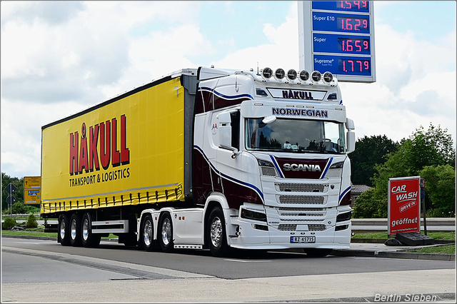 DSC 9684-border 11-07-2025