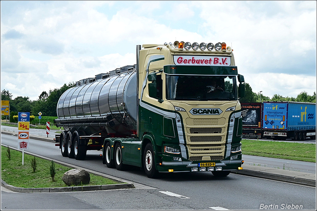 DSC 9697-border 11-07-2025