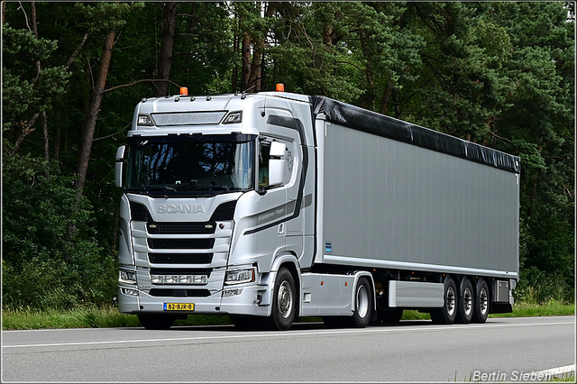 DSC 9702-border 11-07-2025