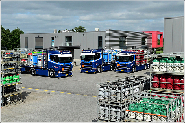 DSC 4324-border 16-08-2025