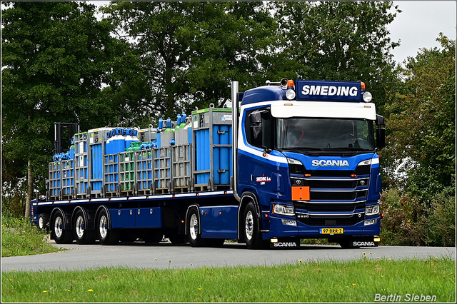 DSC 4463-border 16-08-2025