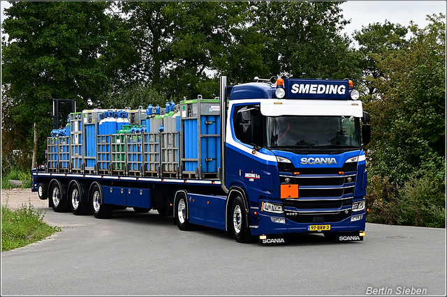 DSC 4477-border 16-08-2025