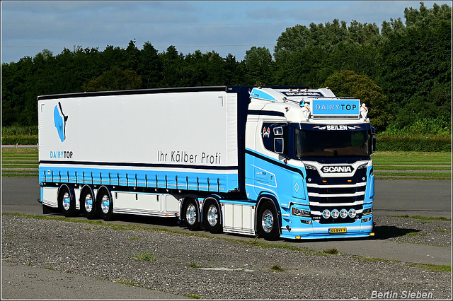 DSC 4728-border 16-08-2025