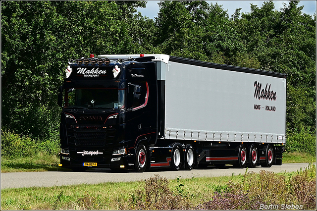 DSC 4766-border 23-08-2025